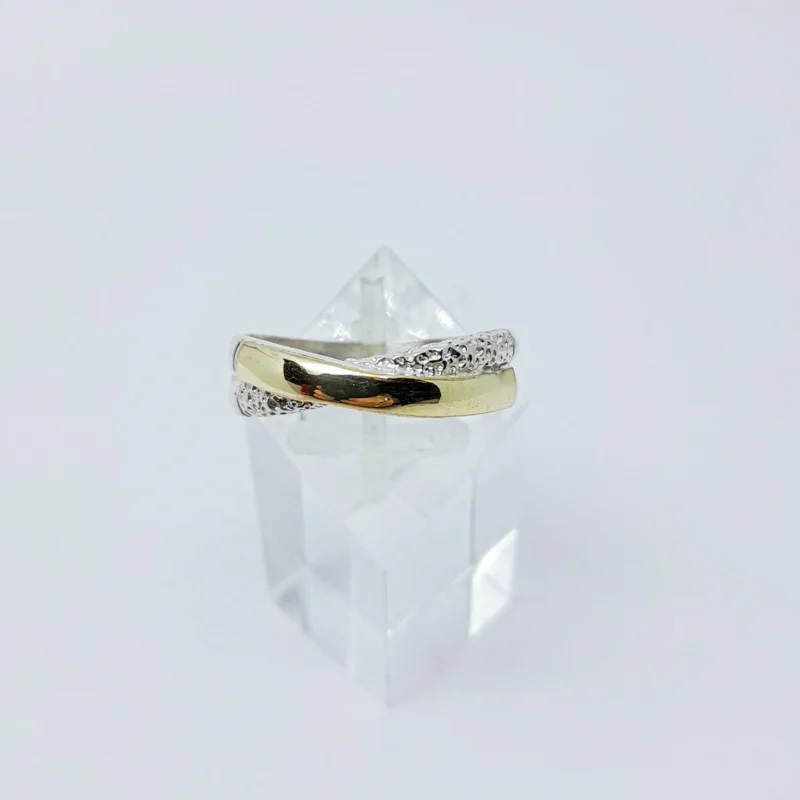 Anillo plata y oro entrelazado