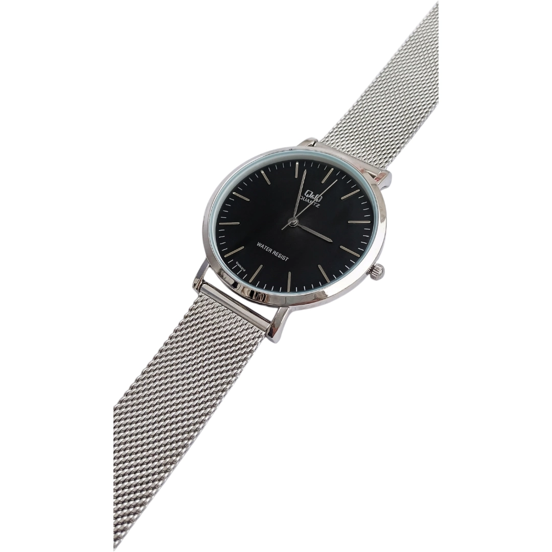 Reloj Q&Q Unisex- Fondo negro