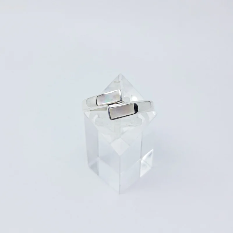Anillo plata y nacar Cruzado