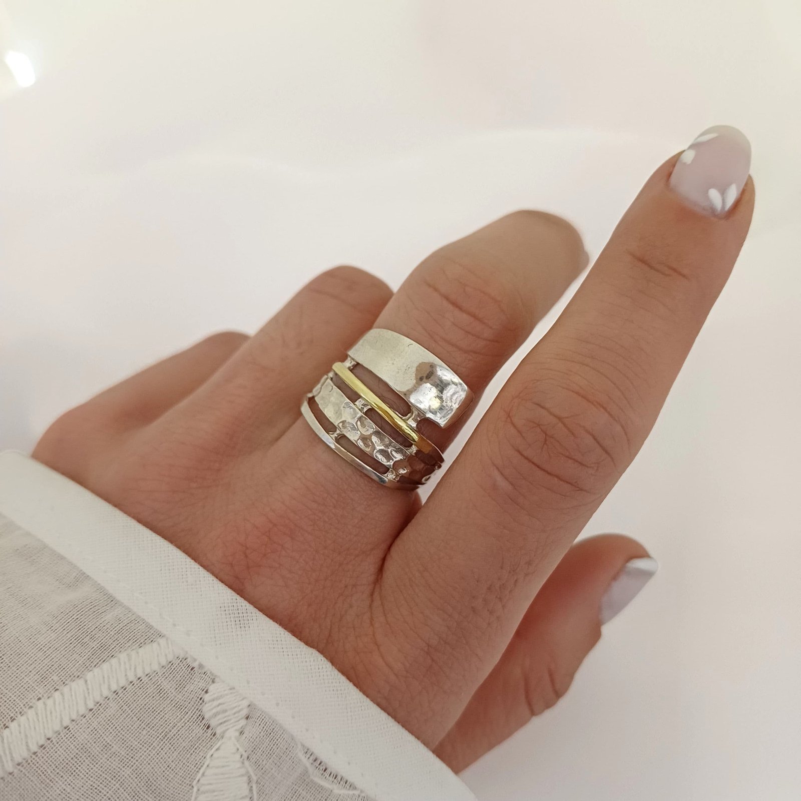 Anillo plata y oro Semi-martillado