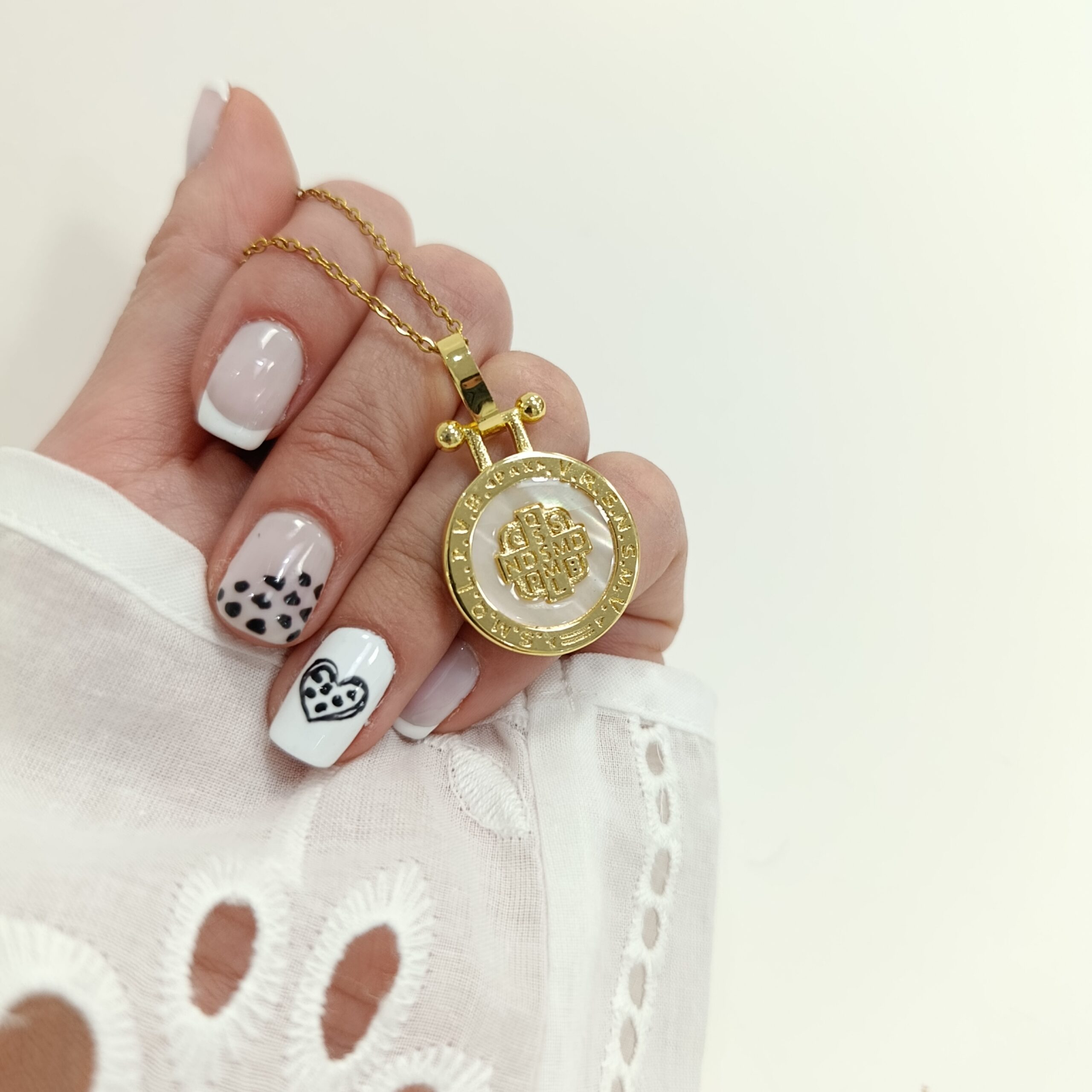 Colgante Acero Dorado -San Benito