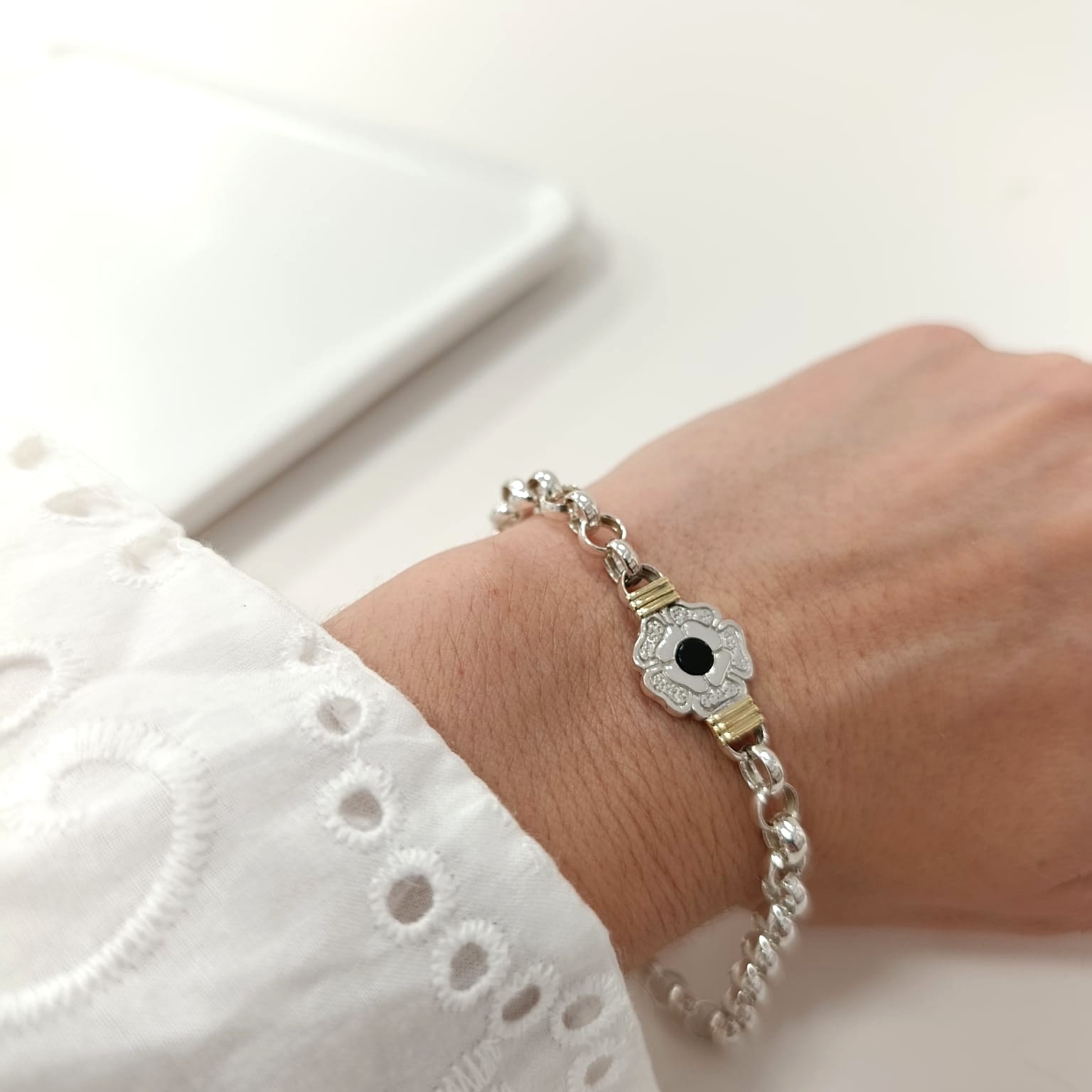 Pulsera Flor Onix -Plata