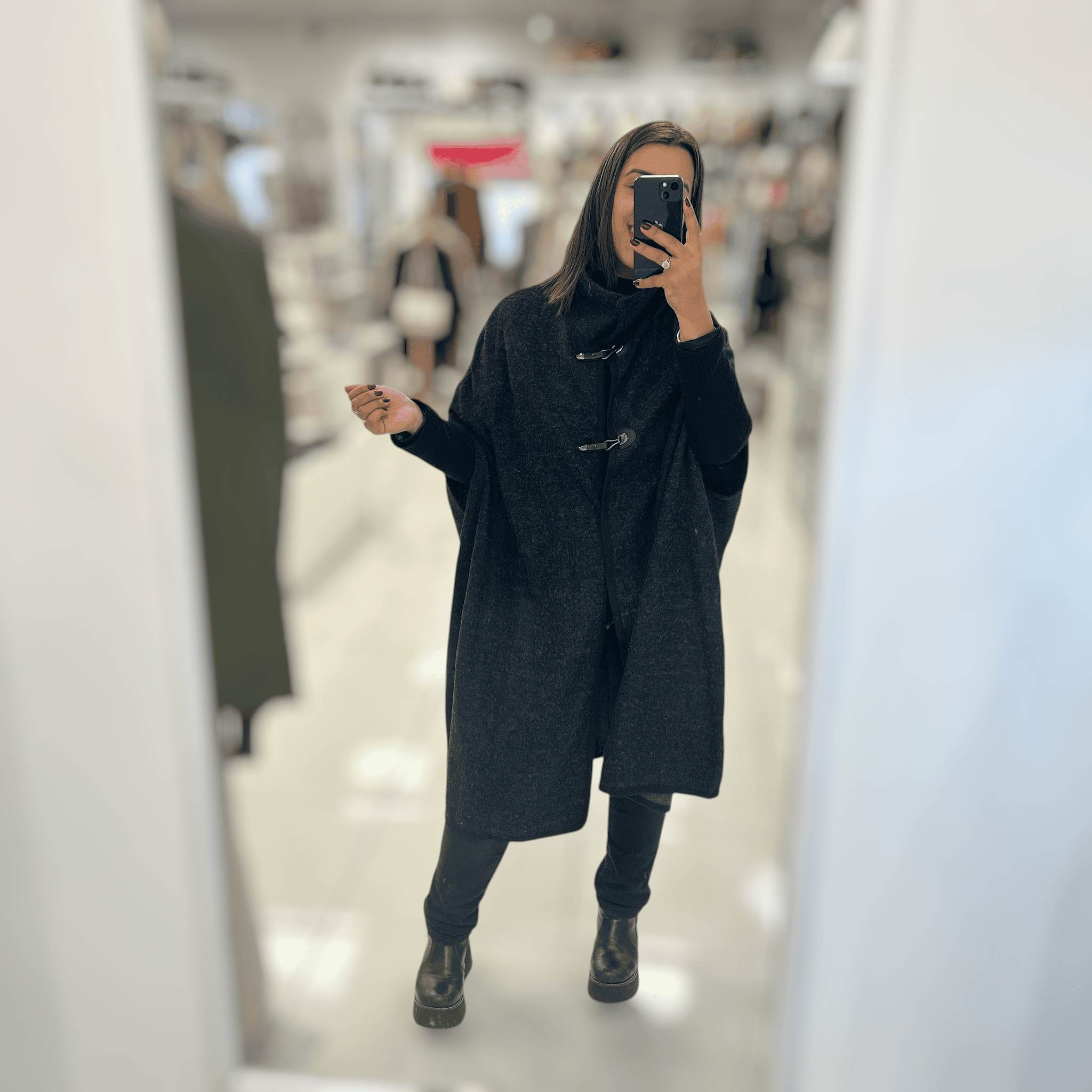 Capa Elina -Negro