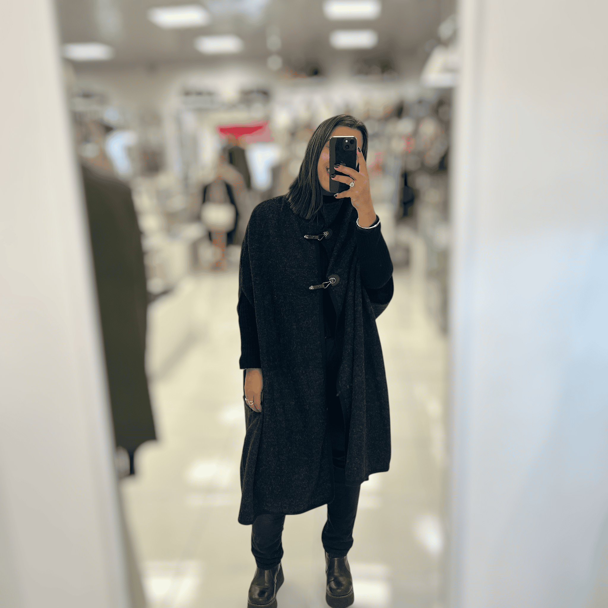Capa Elina -Negro - Imagen 3