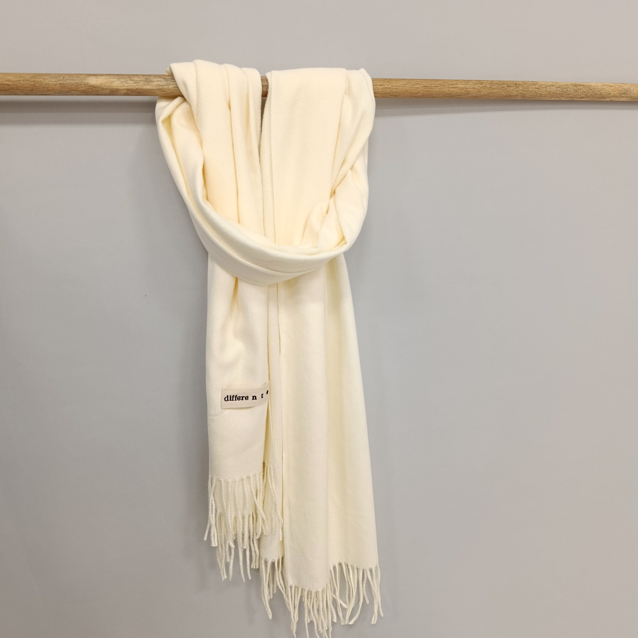 Pashmina Different -Crudo